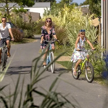 ZEcamping 5 étoiles - Plage à 600 m - Top Parc Aqua XXL - Dog friendly *