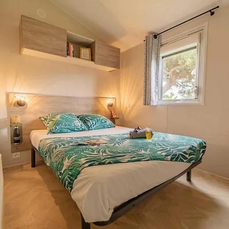 5 Etoiles - Parc Aquatique - Eeiade