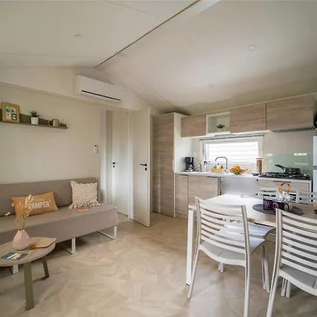 5 Etoiles - Parc Aquatique - Eeiade بري سور مير