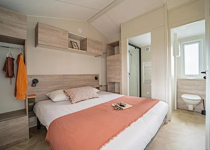 5 étoiles - Parc Aquatique - Eeiade